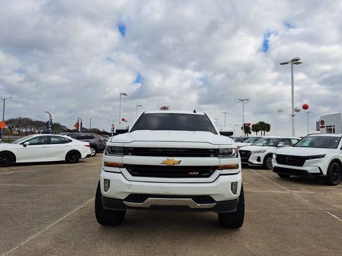 Used 2017 Chevrolet Silverado 1500 LT w/ All Star Edition image 2