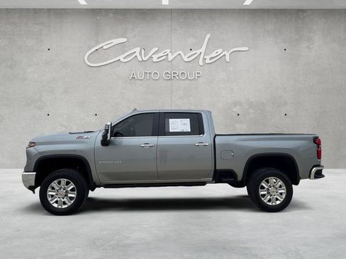 Used 2024 Chevrolet Silverado 2500 LTZ w/ LTZ Plus Package image 13