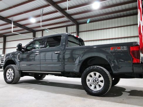 Used 2021 Ford F250 Platinum image 7
