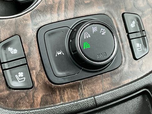 Used 2020 GMC Acadia Denali w/ LPO, Floor Liner Package image 26