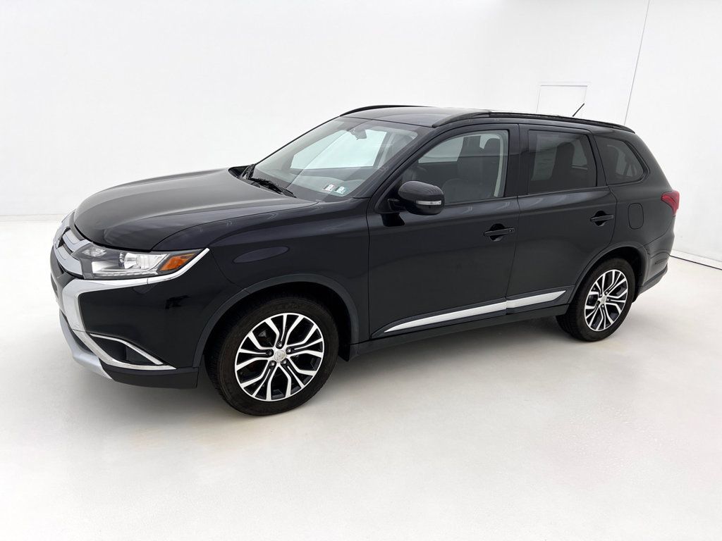 Used 2016 Mitsubishi Outlander SEL AWD/4WD image 5