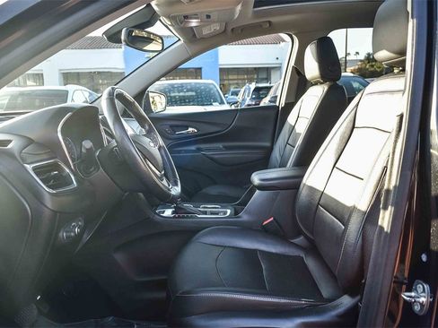 Used 2019 Chevrolet Equinox Premier image 17