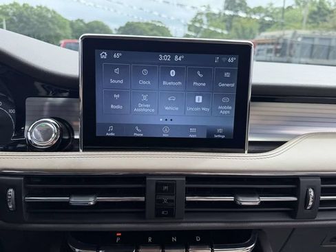 Certified 2022 Lincoln Corsair AWD w/ Equipment Group 101A image 23