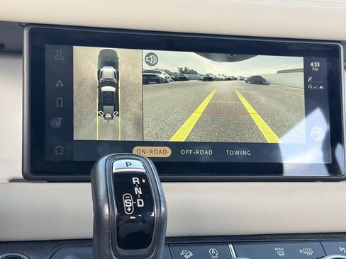 Used 2023 Land Rover Defender 110 X-Dynamic SE AWD/4WD image 16