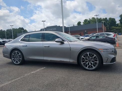Used 2023 Genesis G90 3.5T AWD/4WD image 2