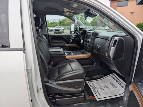 Used 2015 Chevrolet Silverado 2500 LTZ w/ LTZ Plus Package AWD/4WD image 12