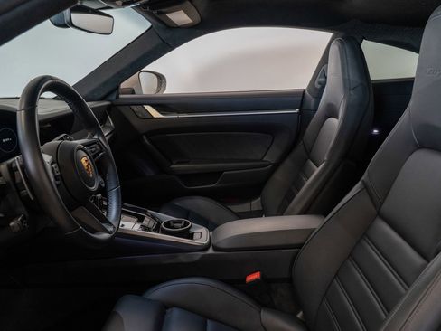 Used 2022 Porsche 911 Turbo AWD/4WD image 3