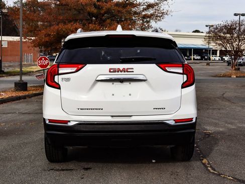 Used 2023 GMC Terrain SLT image 6