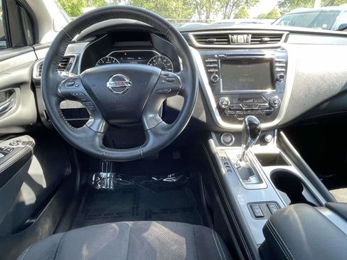 Used 2019 Nissan Murano SV w/ Premium Package AWD/4WD image 13