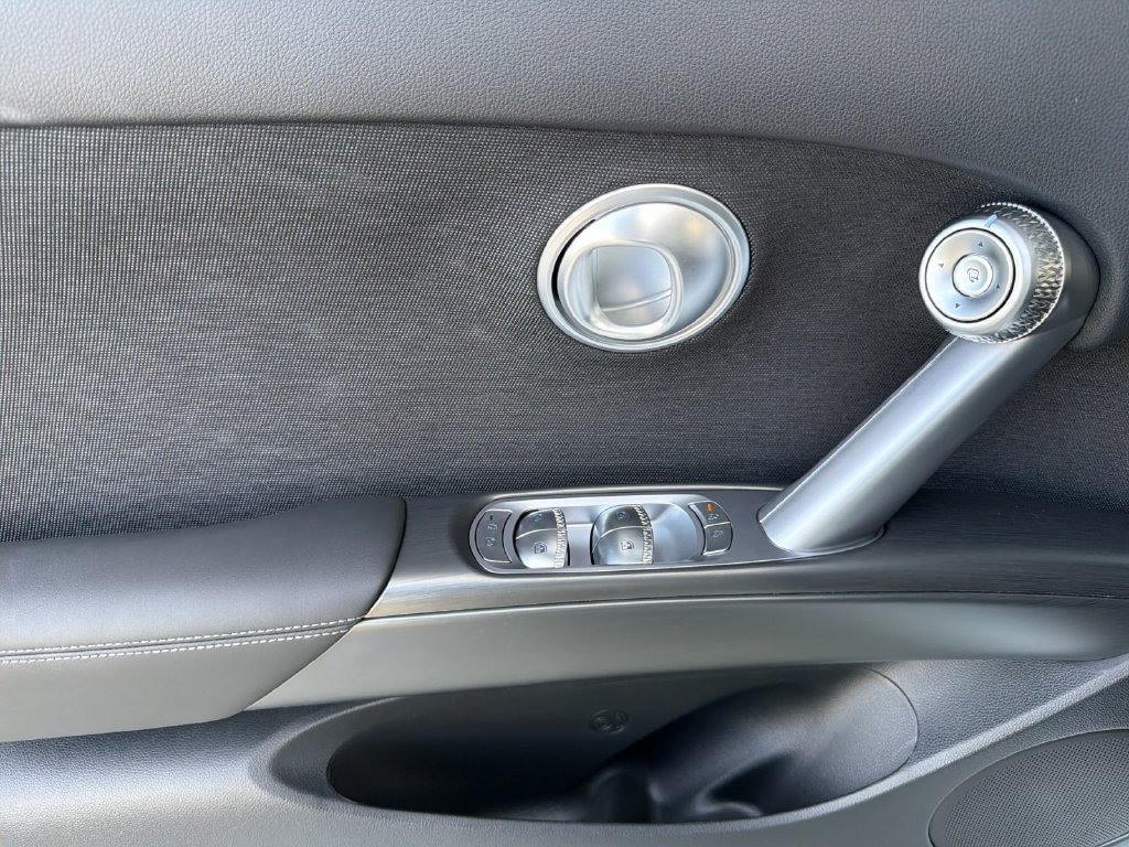 New 2027 Genesis GV60 AWD image 11