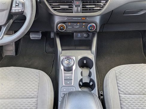 Used 2022 Ford Escape SE image 20