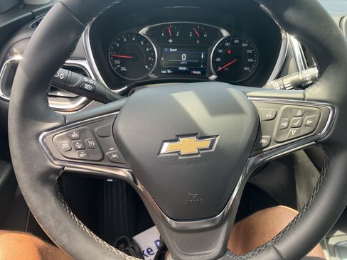 Used 2024 Chevrolet Equinox LT FWD image 31