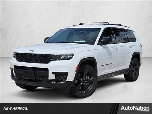 Used 2023 Jeep Grand Cherokee L Laredo RWD image 1