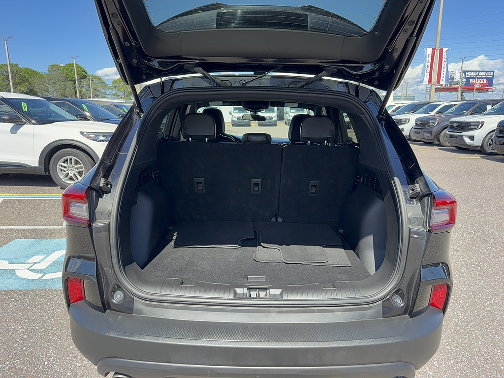 Used 2025 Ford Escape ST-Line FWD image 7