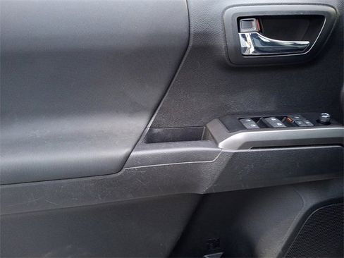 Certified 2023 Toyota Tacoma TRD Sport image 12