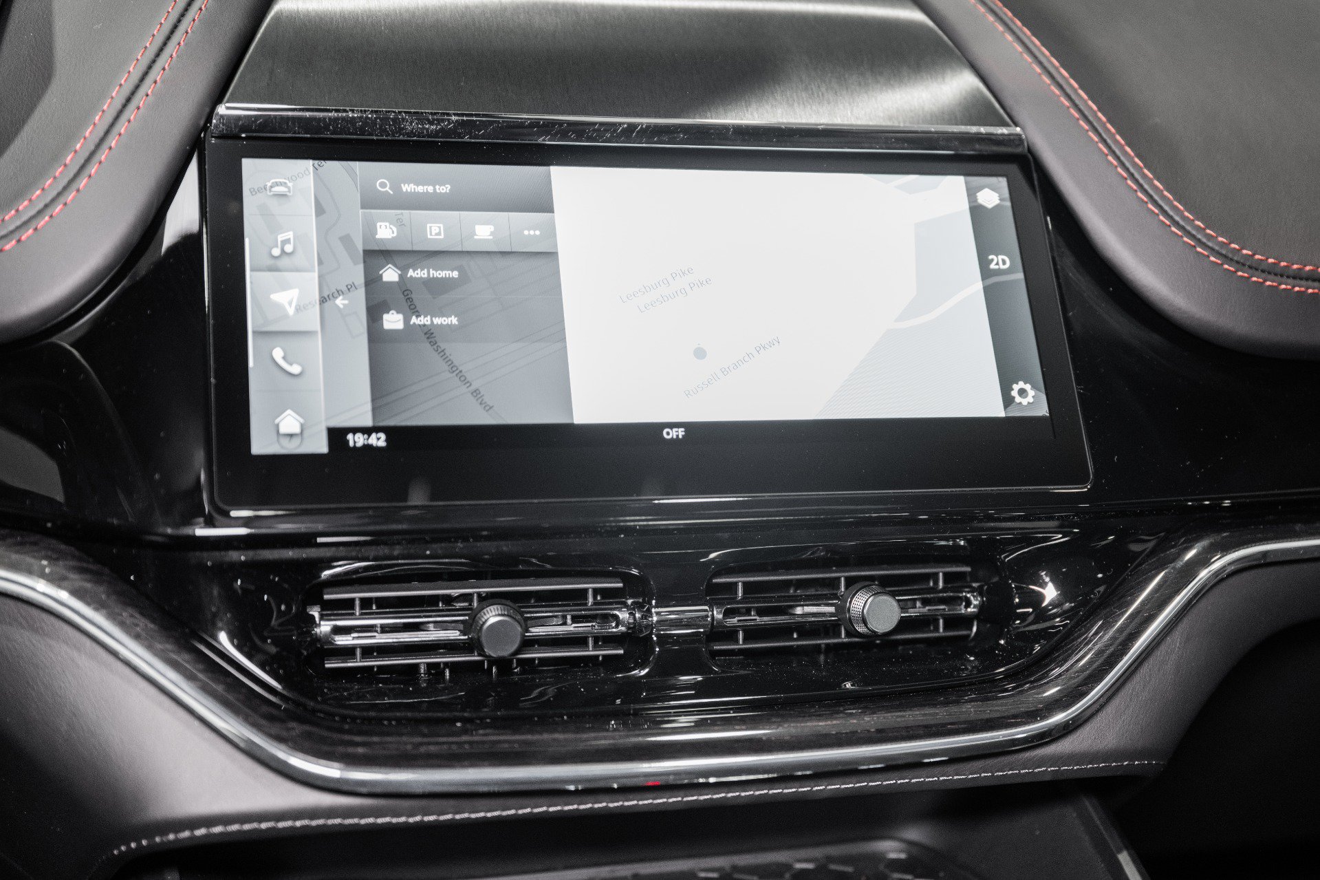 New 2026 Aston Martin DBX 707 AWD/4WD image 28