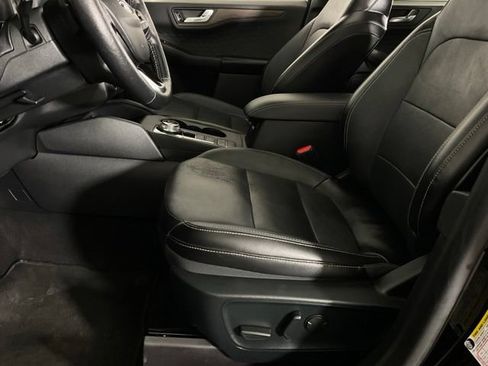 Used 2020 Ford Escape Titanium AWD/4WD image 27
