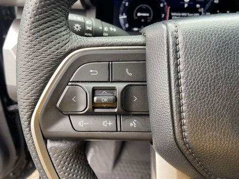 Used 2024 Toyota Tacoma TRD Sport w/ TRD Sport Upgrade Package image 31