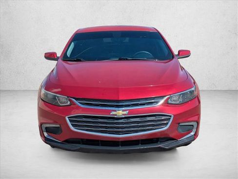 Used 2016 Chevrolet Malibu LT w/ Leather Package FWD image 2