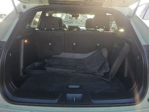 Used 2024 Chevrolet Trax RS image 12