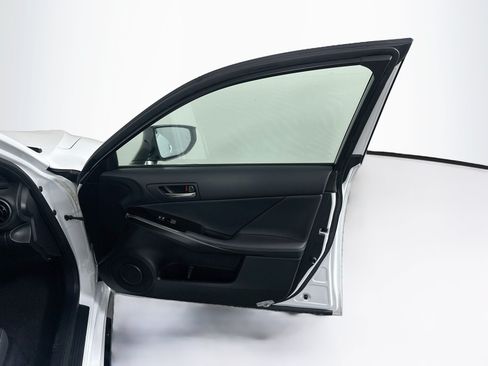 Used 2025 Lexus IS 350 F Sport RWD image 34