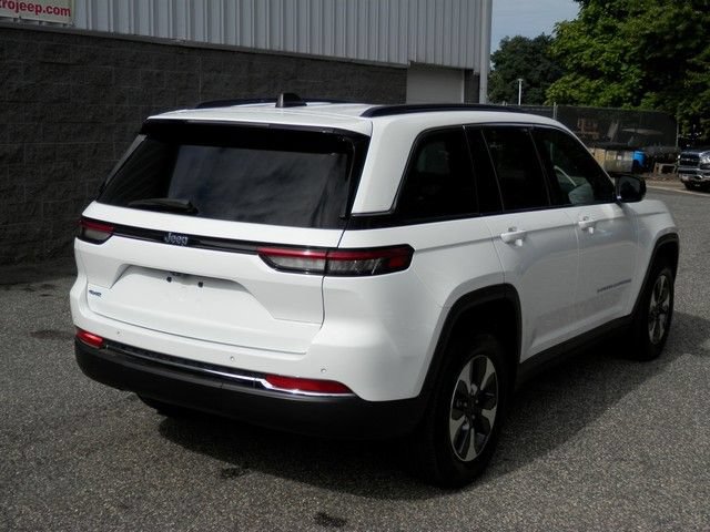 Used 2024 Jeep Grand Cherokee Limited 4xe AWD/4WD image 8