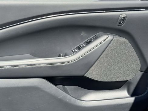 Used 2023 Ford Mustang Mach-E Select image 18