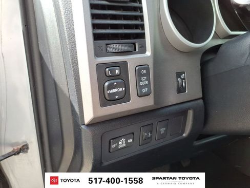 Used 2010 Toyota Tundra 4x4 Double Cab image 16