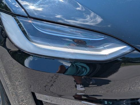 Used 2022 Tesla Model X Plaid AWD/4WD image 9