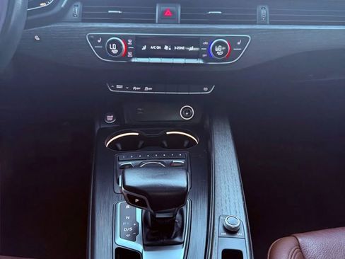 Used 2019 Audi A4 2.0T Premium w/ Convenience Package image 3