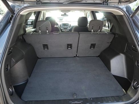 Used 2019 Chevrolet Equinox LT w/ Driver Convenience Package AWD/4WD image 22