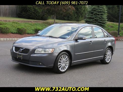 Used 2009 Volvo S40 2.4i image 1