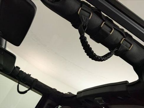 Used 2015 Jeep Wrangler Unlimited Sport w/ Quick Order Package 24S AWD/4WD image 28