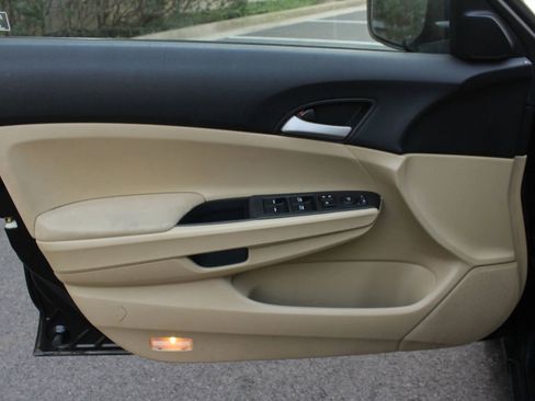 Used 2012 Honda Accord LX image 15