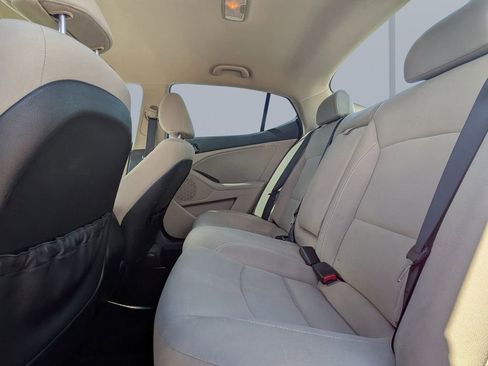 Used 2015 Kia Optima LX w/ LX Convenience Package image 12