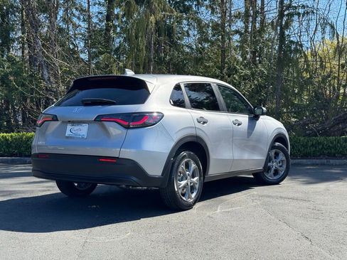 New 2026 Honda HR-V LX image 18