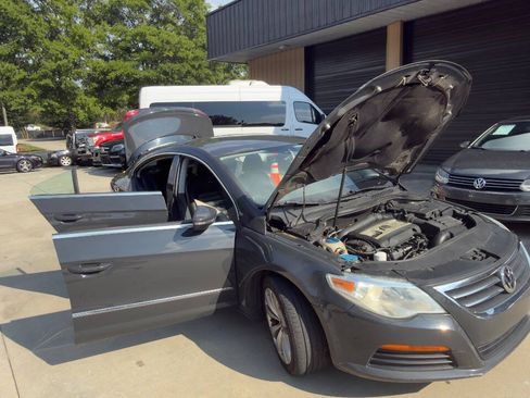 Used 2012 Volkswagen CC Sport FWD image 65