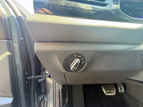 Used 2025 Volkswagen Jetta Sport FWD image 19