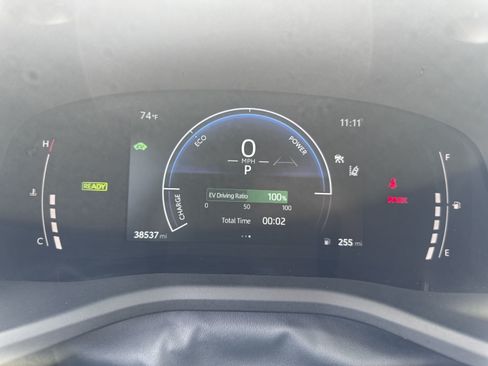 Certified 2025 Toyota Camry LE FWD image 4