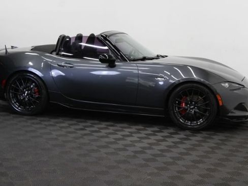 Used 2016 MAZDA MX-5 Miata Club w/ Brembo/BBS Package RWD image 4