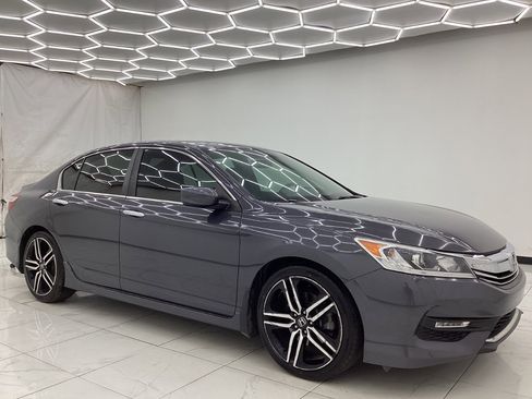Used 2016 Honda Accord Sport image 7