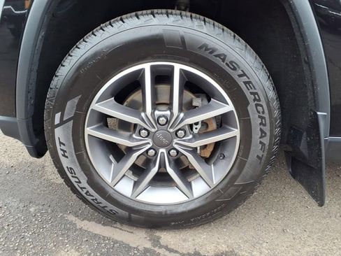 Certified 2020 Jeep Grand Cherokee Limited image 9