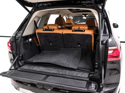 Used 2019 BMW X7 xDrive40i w/ Cold Weather Package AWD/4WD image 70
