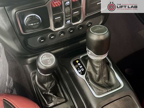 Used 2021 Jeep Gladiator Sport AWD/4WD image 18
