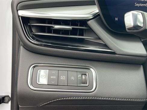 New 2026 Buick Enclave Avenir w/ Super Cruise Package image 25