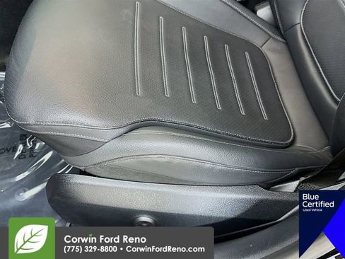 Used 2024 Mercedes-Benz C 300 4MATIC Sedan image 23