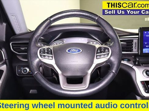 Used 2022 Ford Explorer XLT w/ Equipment Group 202A AWD/4WD image 16