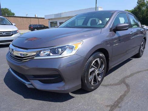 Used 2017 Honda Accord LX image 1