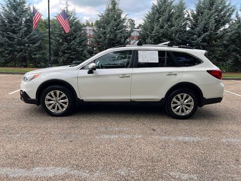 Used 2017 Subaru Outback 3.6R Touring w/ Protection Package #1 AWD/4WD image 24