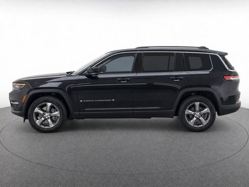 Used 2021 Jeep Grand Cherokee L Limited AWD/4WD image 34